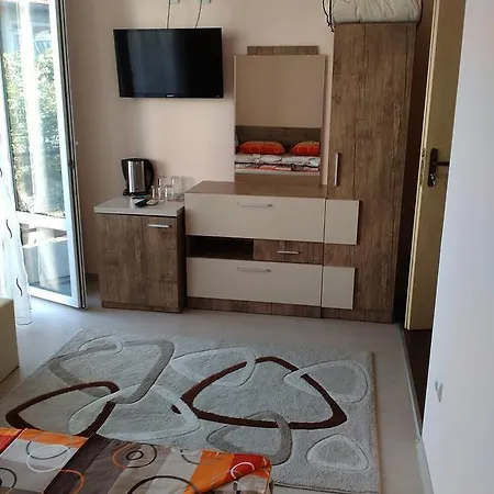 Fits Приморско